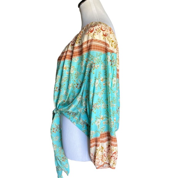 Umgee boutique bohemian top with elastic shoulders & tie front blue floral print - Picture 3 of 6